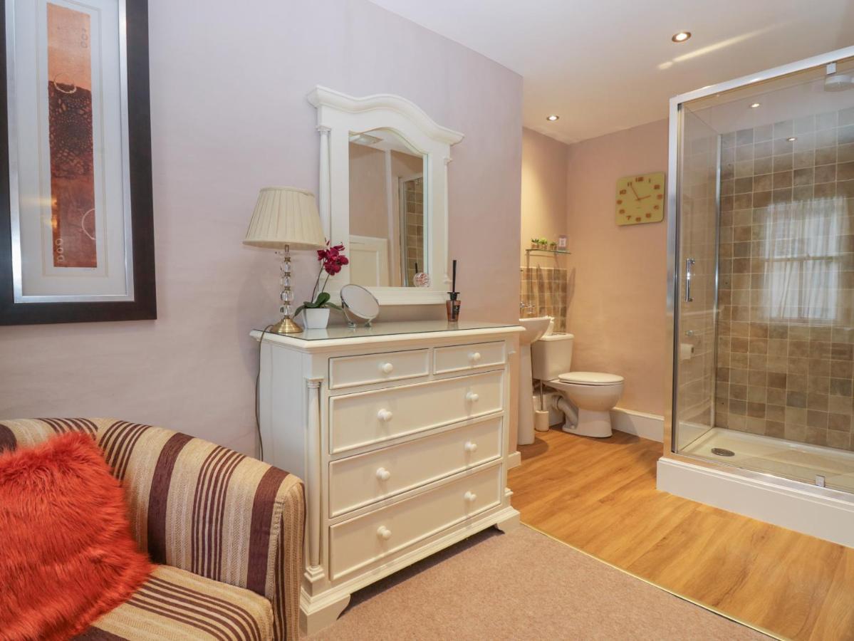 Old Book Shop Villa Grange-over-Sands Luaran gambar