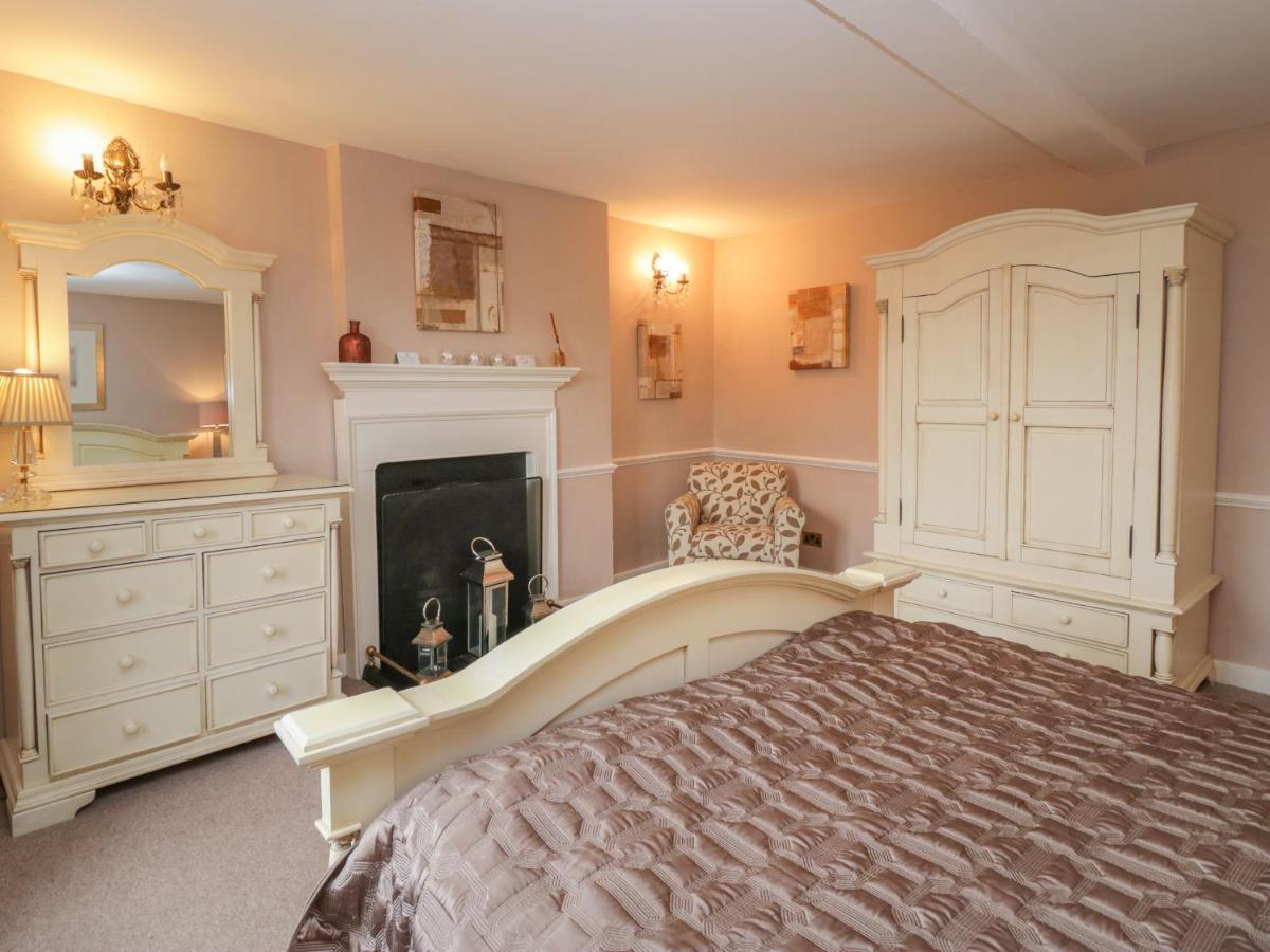 Old Book Shop Villa Grange-over-Sands Luaran gambar